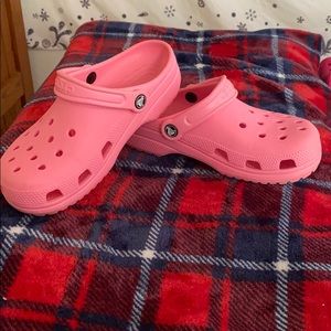 crocs